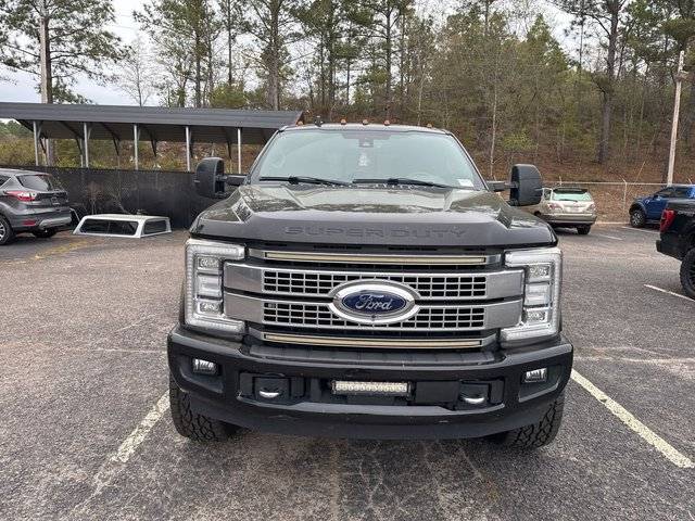 2019 Ford F-250 Super Duty Platinum 4WD photo