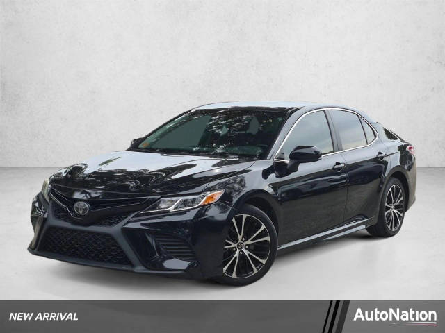 2018 Toyota Camry SE FWD photo