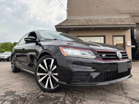 2018 Volkswagen Passat V6 GT FWD photo