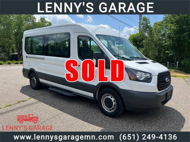 2018 Ford Transit Passenger Wagon XL RWD photo
