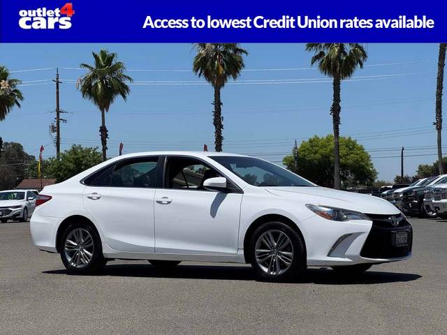 2017 Toyota Camry SE FWD photo