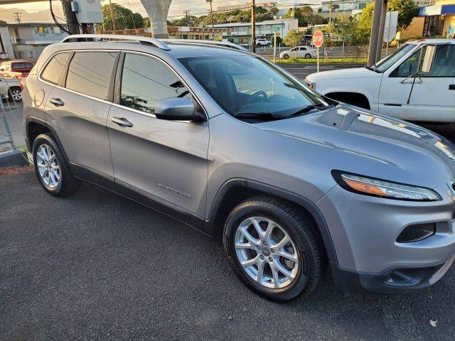 2016 Jeep Cherokee Latitude FWD photo