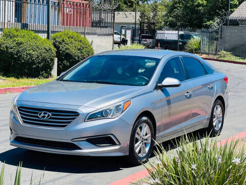 2017 Hyundai Sonata 2.4L FWD photo