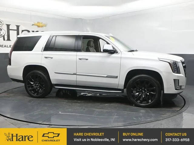 2019 Cadillac Escalade Luxury 4WD photo