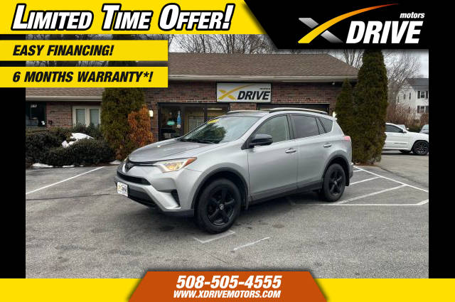 2018 Toyota RAV4 LE AWD photo