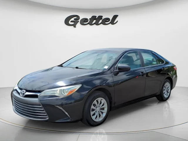 2015 Toyota Camry LE FWD photo