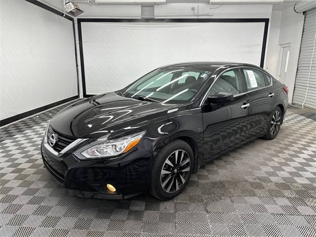 2017 Nissan Altima 2.5 SV FWD photo