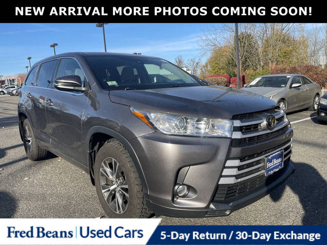 2018 Toyota Highlander LE Plus AWD photo