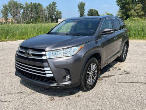 2018 Toyota Highlander XLE AWD photo