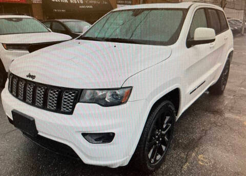2018 Jeep Grand Cherokee Altitude 4WD photo