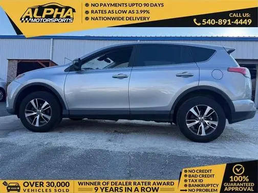 2018 Toyota RAV4 XLE FWD photo