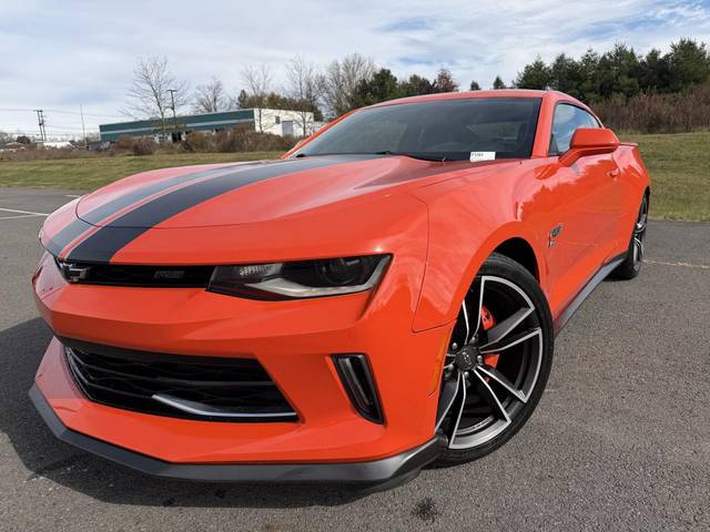2018 Chevrolet Camaro 2LT RWD photo