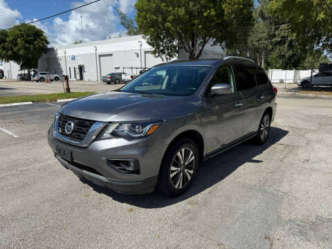 2018 Nissan Pathfinder SV 4WD photo