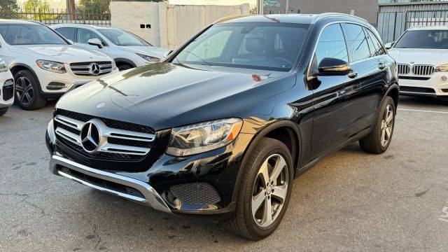 2017 Mercedes-Benz GLC-Class GLC 300 RWD photo