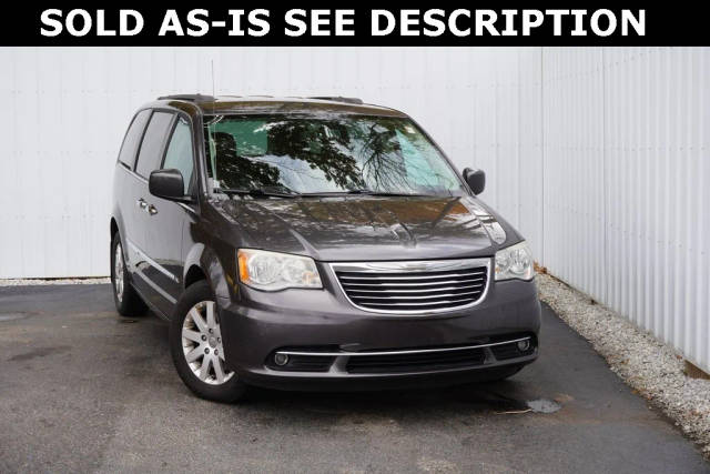 2015 Chrysler Town and Country Touring FWD photo