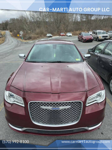 2018 Chrysler 300 Touring RWD photo