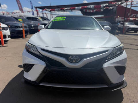 2018 Toyota Camry XSE FWD photo