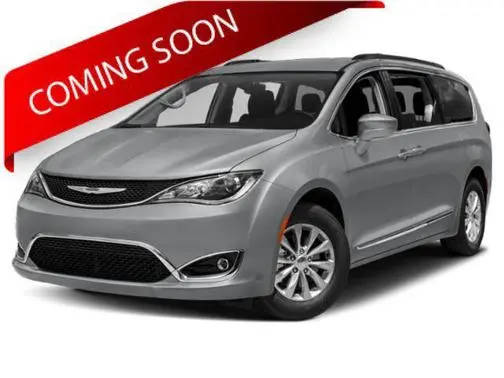2018 Chrysler Pacifica Minivan Touring L Plus FWD photo