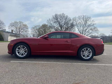 2015 Chevrolet Camaro LS RWD photo