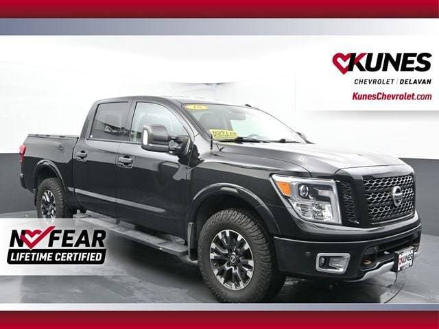 2018 Nissan Titan PRO-4X 4WD photo