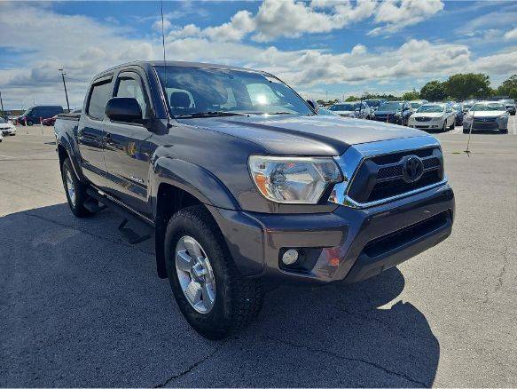 2015 Toyota Tacoma  4WD photo