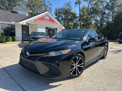 2018 Toyota Camry SE FWD photo