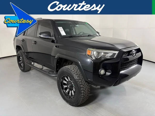 2018 Toyota 4Runner SR5 Premium 4WD photo