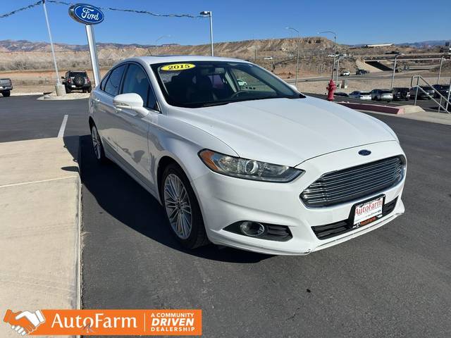 2015 Ford Fusion SE FWD photo
