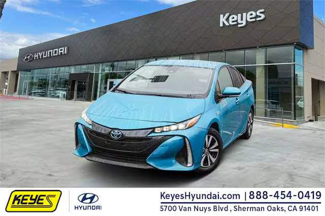 2018 Toyota Prius Prime Plus FWD photo