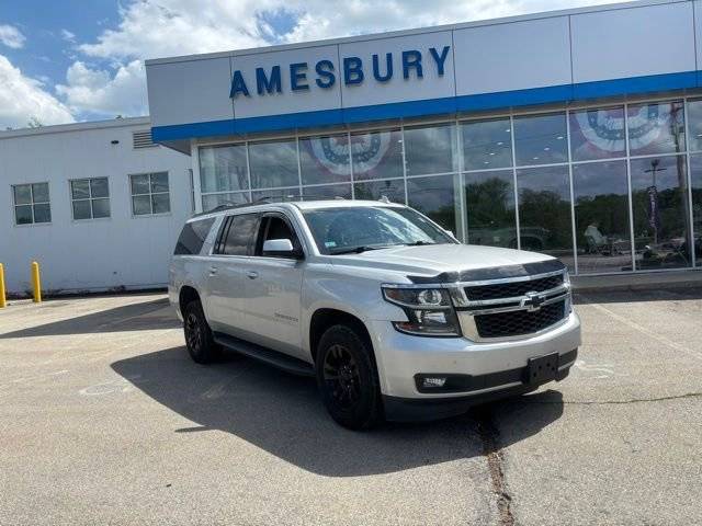 2019 Chevrolet Suburban LT 4WD photo