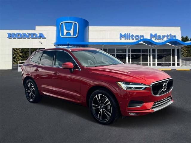 2019 Volvo XC60 Momentum FWD photo