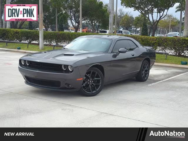 2019 Dodge Challenger SXT RWD photo