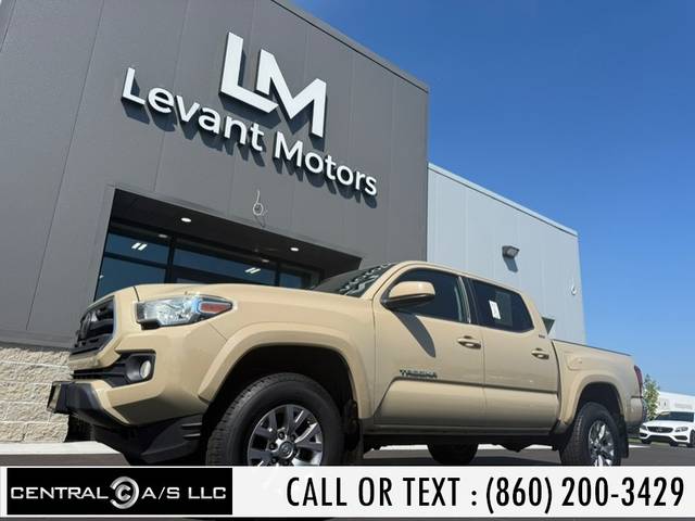 2018 Toyota Tacoma SR5 4WD photo