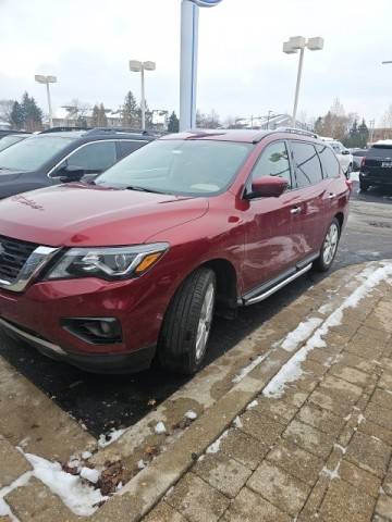 2018 Nissan Pathfinder SL 4WD photo