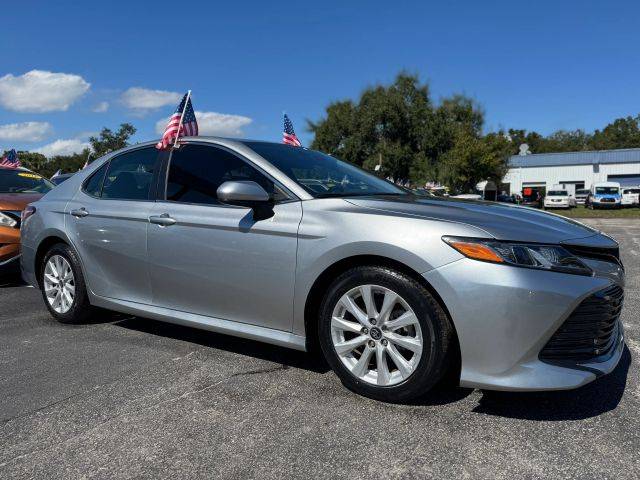 2018 Toyota Camry LE FWD photo