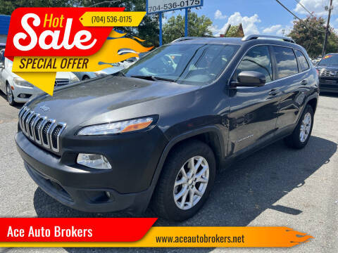 2016 Jeep Cherokee Latitude 4WD photo