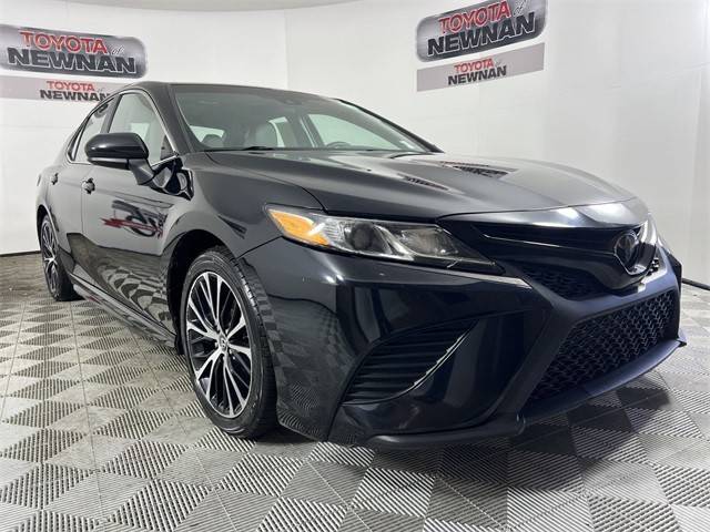 2018 Toyota Camry SE FWD photo