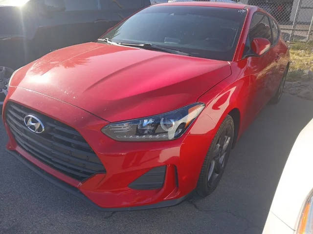 2019 Hyundai Veloster 2.0 FWD photo