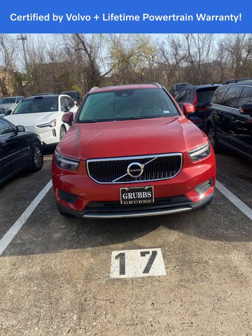 2019 Volvo XC40 Momentum AWD photo