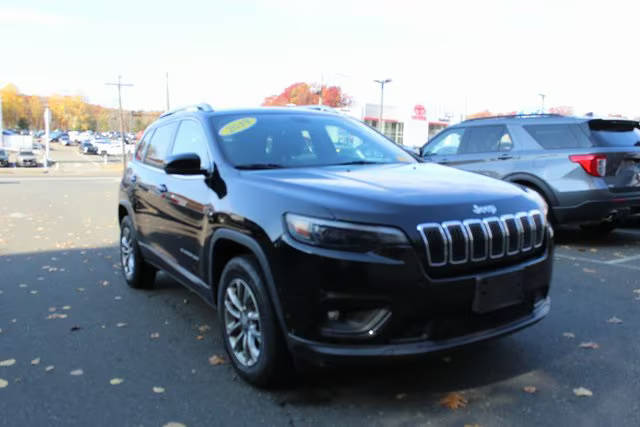 2019 Jeep Cherokee Latitude Plus 4WD photo