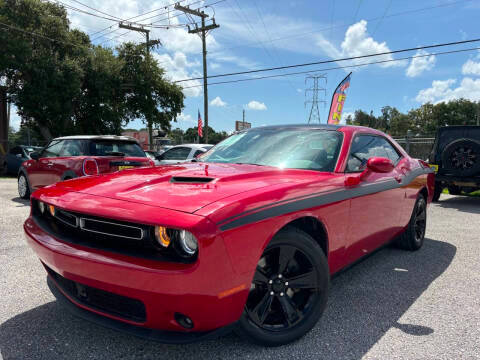 2015 Dodge Challenger SXT Plus RWD photo