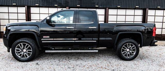 2015 GMC Sierra 1500 SLE 4WD photo