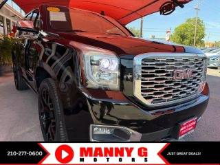 2019 GMC Yukon Denali 4WD photo