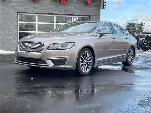 2019 Lincoln MKZ Standard FWD photo