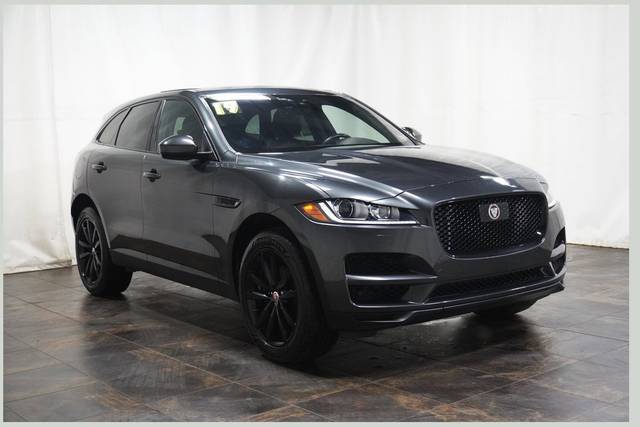 2019 Jaguar F-Pace 25t Prestige AWD photo