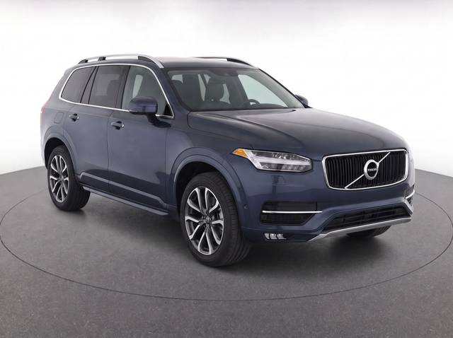 2019 Volvo XC90 Momentum AWD photo