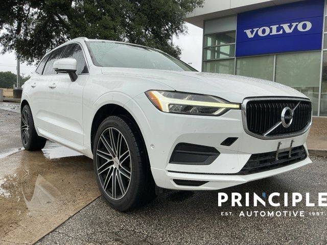 2019 Volvo XC60 Momentum FWD photo