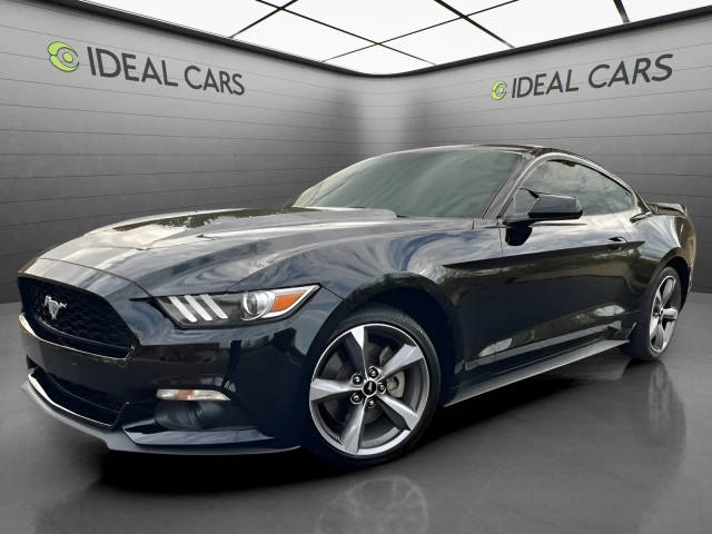 2016 Ford Mustang EcoBoost RWD photo