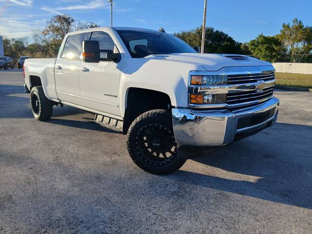 2018 Chevrolet Silverado 2500HD LT 4WD photo