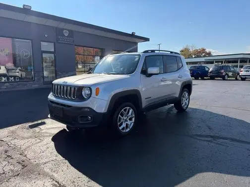 2017 Jeep Renegade Latitude 4WD photo